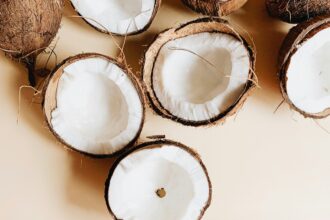 coconut-hindistan cevizi
